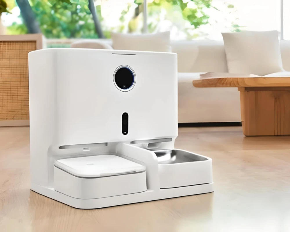 best automatic pet feeder with camera